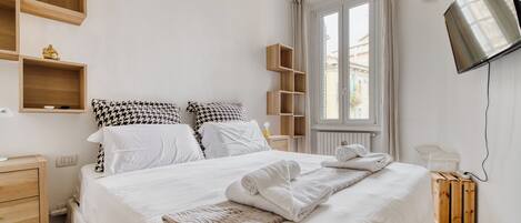 Bügeleisen/Bügelbrett, kostenloses WLAN, Bettwäsche