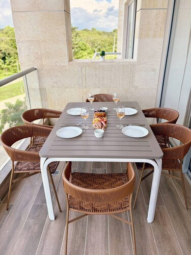 Exclusive apartment in Bahia Kristal, Comfort and Style