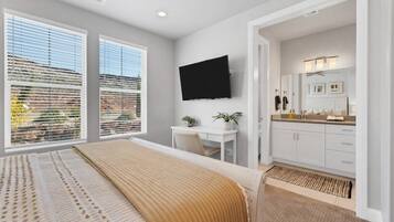 3 Schlafzimmer, Schreibtisch, kostenloses WLAN, Bettwäsche