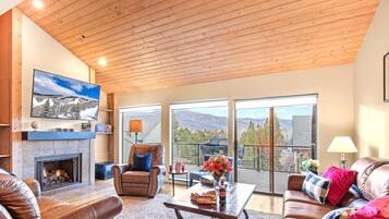 Townhouse (3 Bedrooms) | Bagian depan properti