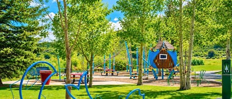 Aire de jeu extérieure pour enfants