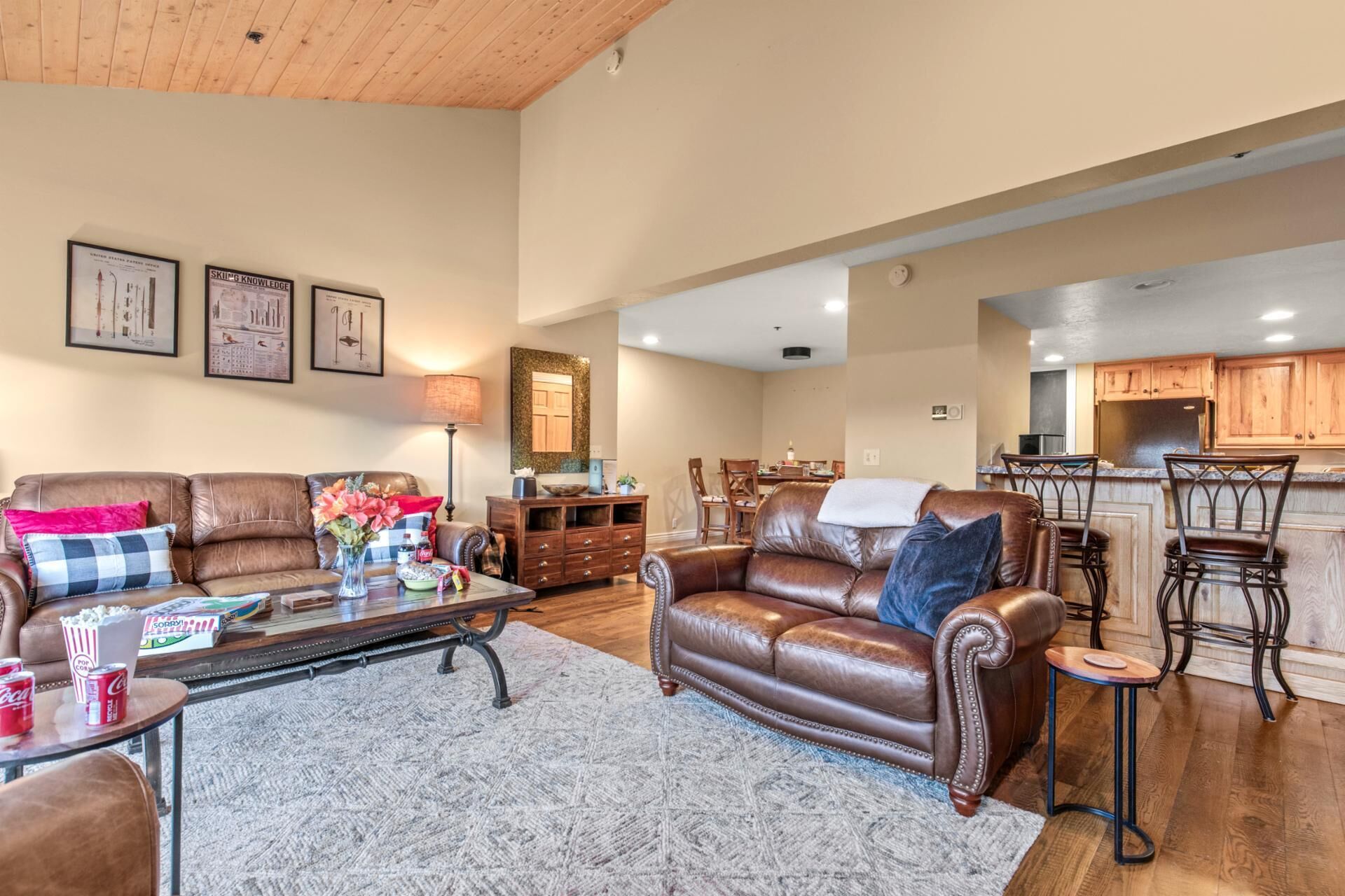 Townhome (3 Bedrooms) | Living room | TV, fireplace