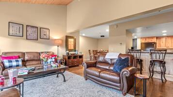 Townhome (3 Bedrooms) | Living room | TV, fireplace