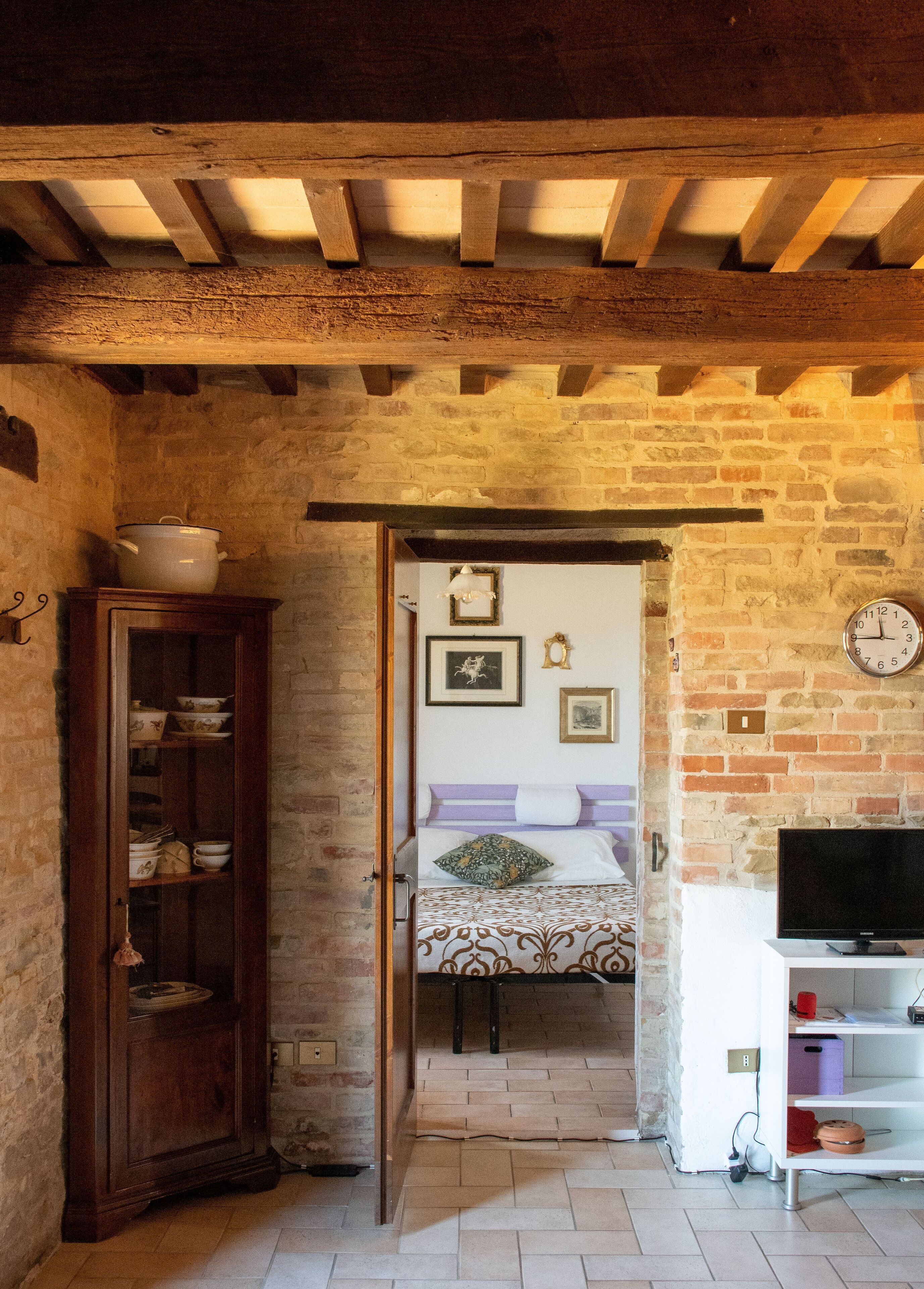 Iron/ironing board, free WiFi, bed sheets, wheelchair access