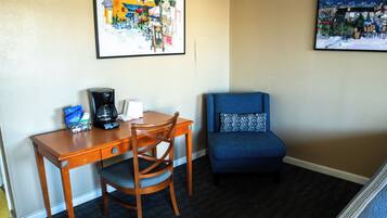 Double Room, Non Smoking | Interior