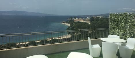 Exclusive Studio Suite, Sea View | Terrace/patio