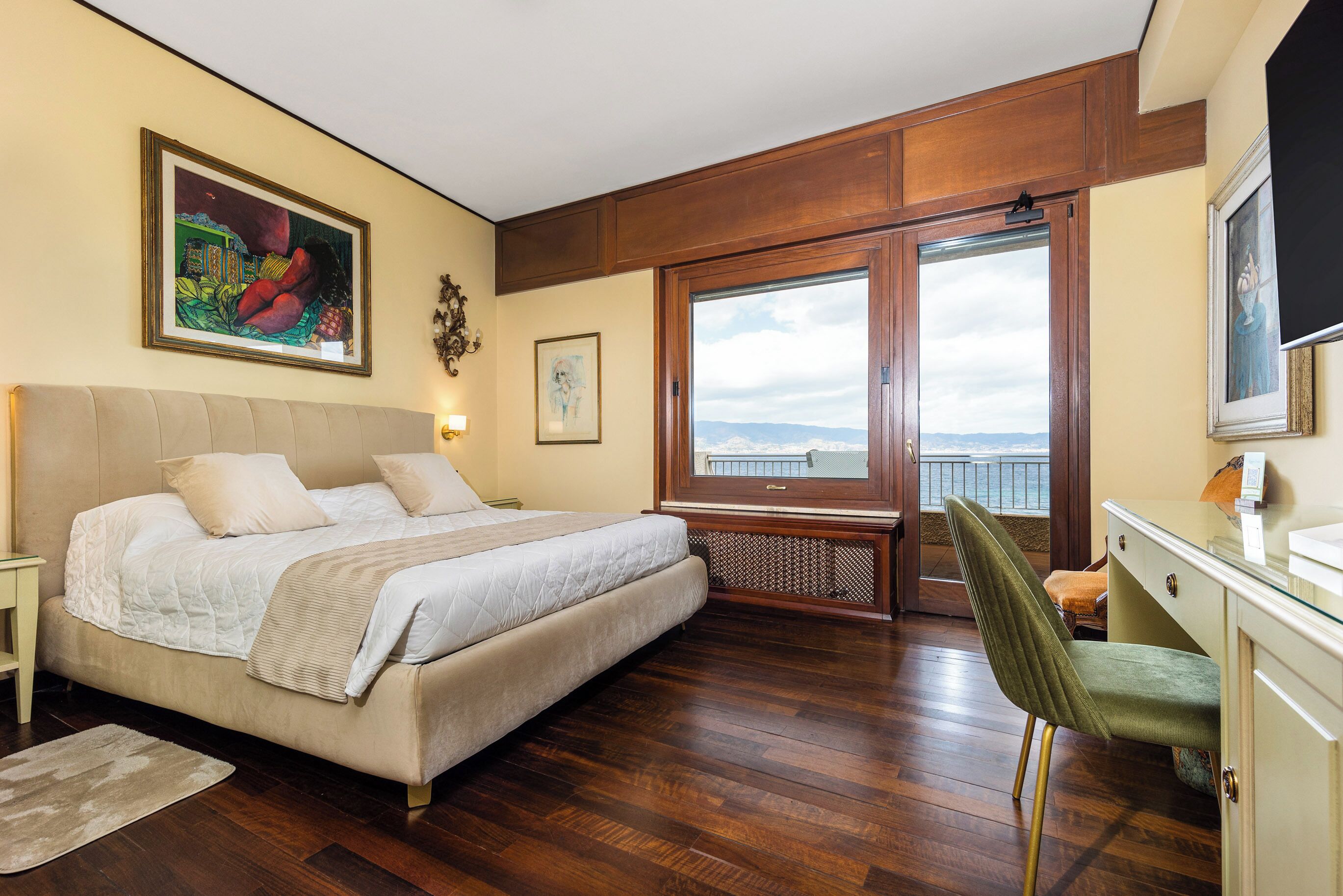 Junior Suite, Sea View | In-room safe, iron/ironing board, free WiFi