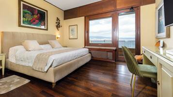 Junior Suite, Sea View | In-room safe, laptop workspace, iron/ironing board, free WiFi