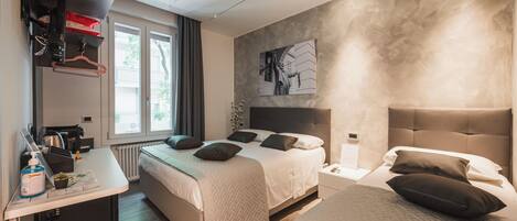 Comfort Triple Room, City View