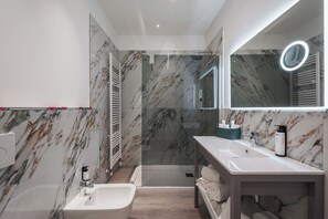 Bathroom - Affittacamere I Tesori di Modena (Modena)