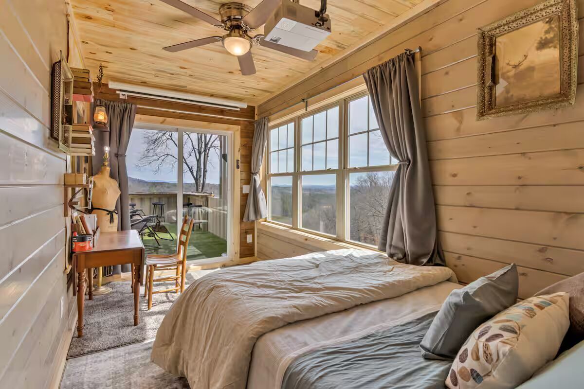 1 dormitorio, tabla de planchar con plancha, wifi gratis y ropa de cama