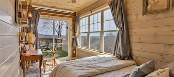 Valhalla Sky Suite at Hisaw Gap Romantic Retreat