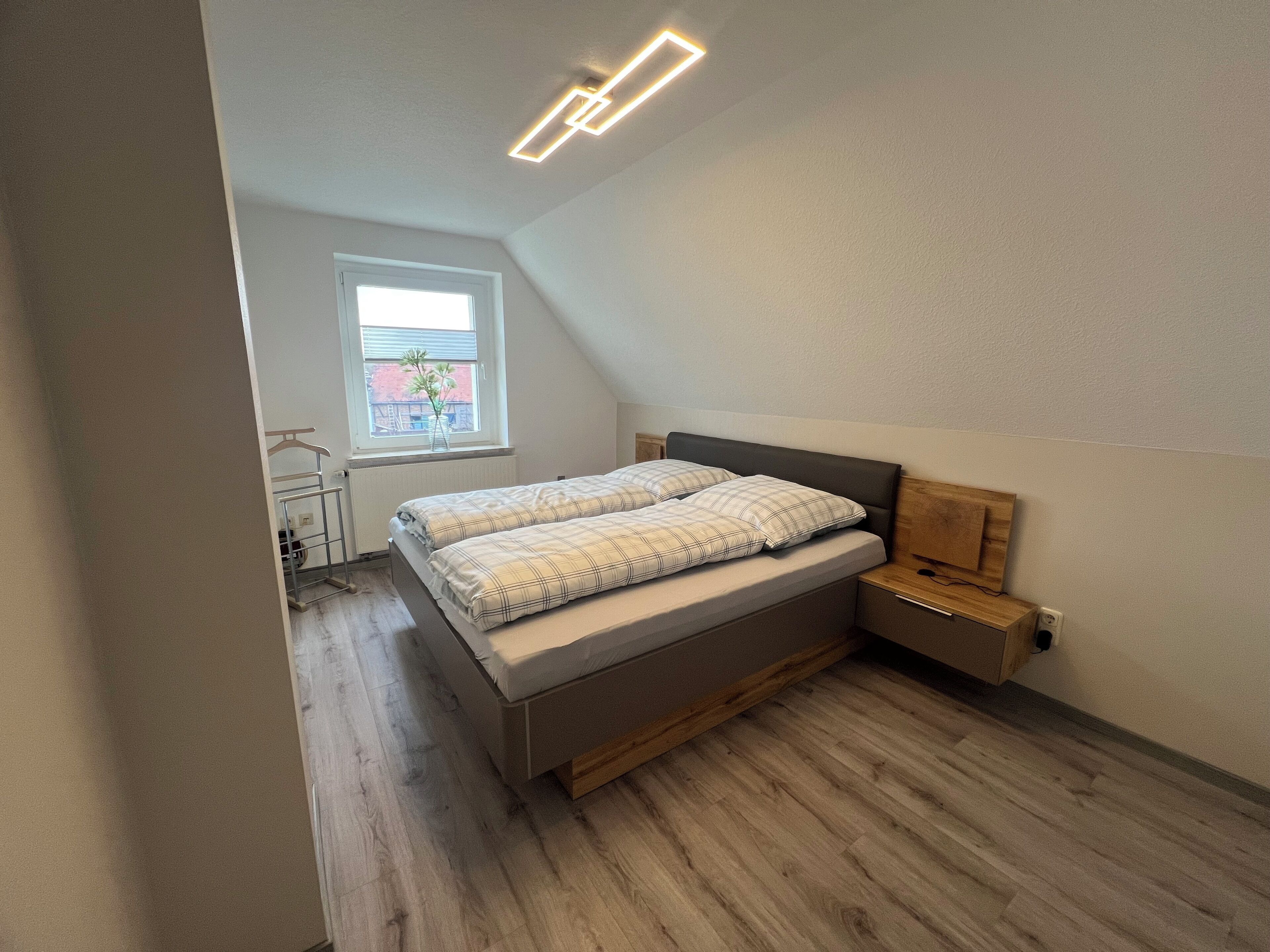 Bügeleisen/Bügelbrett, WLAN, Bettwäsche