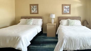 Talo, useita sänkyjä, poreamme (Lake Buchanan Grand Retreat) | 10 makuuhuonetta, yksilöllisesti sisustettu, yksilöllisesti kalustettu