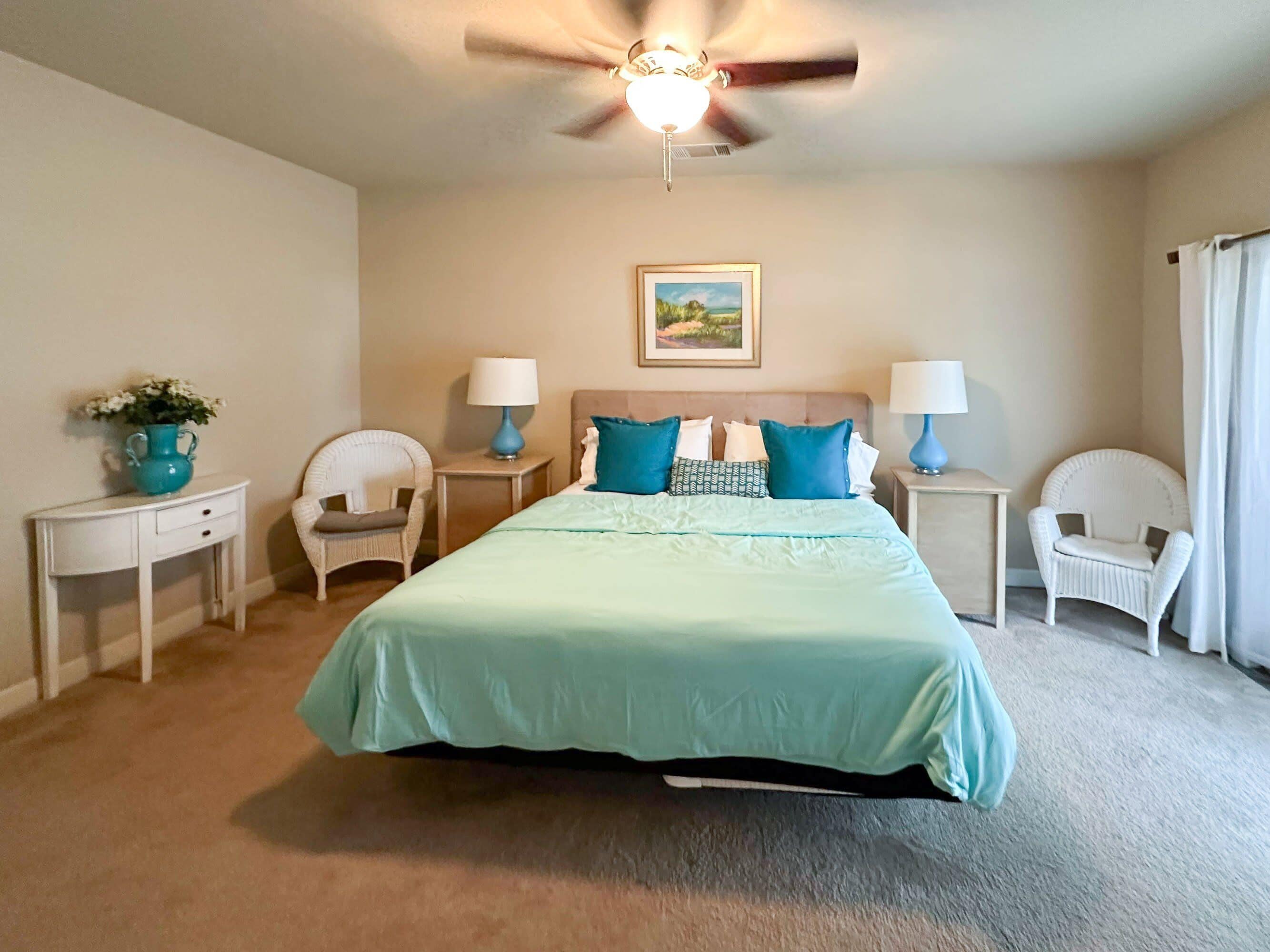 Ferienhaus, Mehrere Betten, Whirlpool (Lake Buchanan Grand Retreat) | 10 Schlafzimmer, individuell dekoriert, individuell eingerichtet