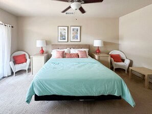 House, Multiple Beds, Hot Tub (Lake Buchanan Grand Retreat) | 10 bedrooms, individually decorated, individually furnished - Lake Buchanan Grand Retreat (Buchanan Dam)