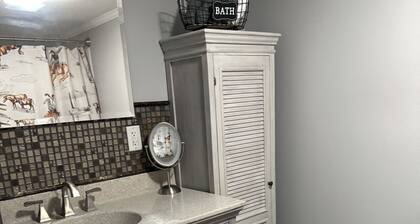 Cozy Remodeled 2bedroom mobile home in Axtell with amenities