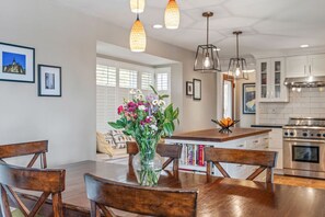 Dining - Cozy Mid-Century Home Near Everything (Salt Lake City)