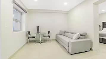 Estudio (102) | Área de sala de estar | Smart TV, Netflix, piso con calefacción y servicios de streaming