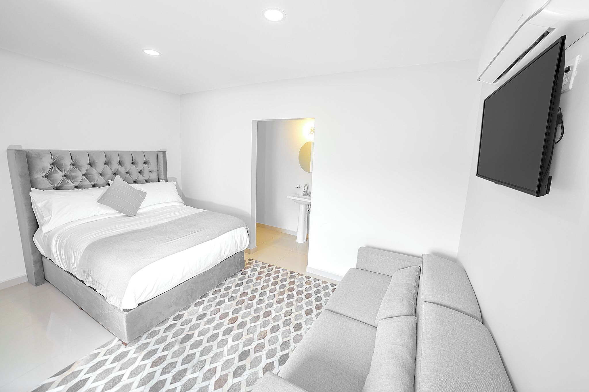 Studio Deluxe 302 | Minibar, värdeförvaringsskåp på rummet och mörkläggningsgardiner