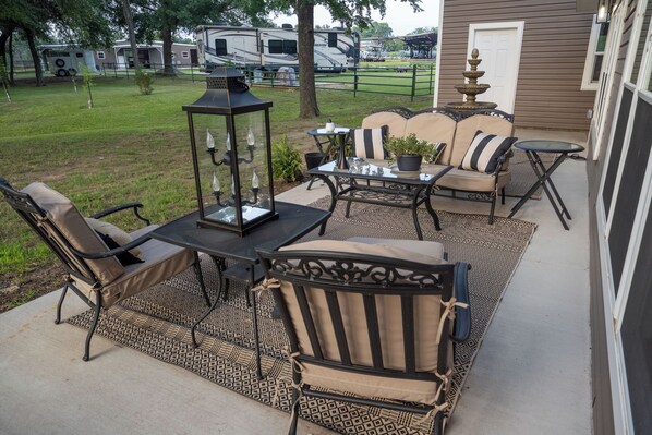 Outdoor dining