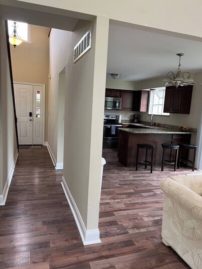 Barrington 4-bedroom 6 beds