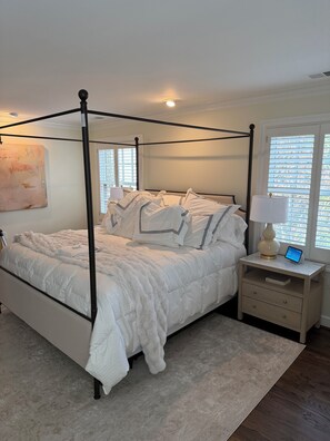 4 bedrooms, desk, WiFi, bed sheets - FIFA World Cup LUXURY 4 bedroom home in Kansas City, Country Club Plaza Area (Kansas City)