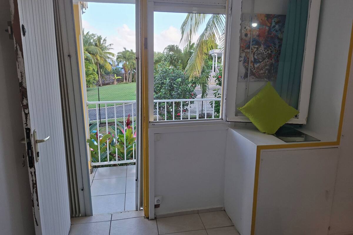 Apartamento Confort, 1 habitación, mirando al mar | Tabla de planchar con plancha y wifi gratis