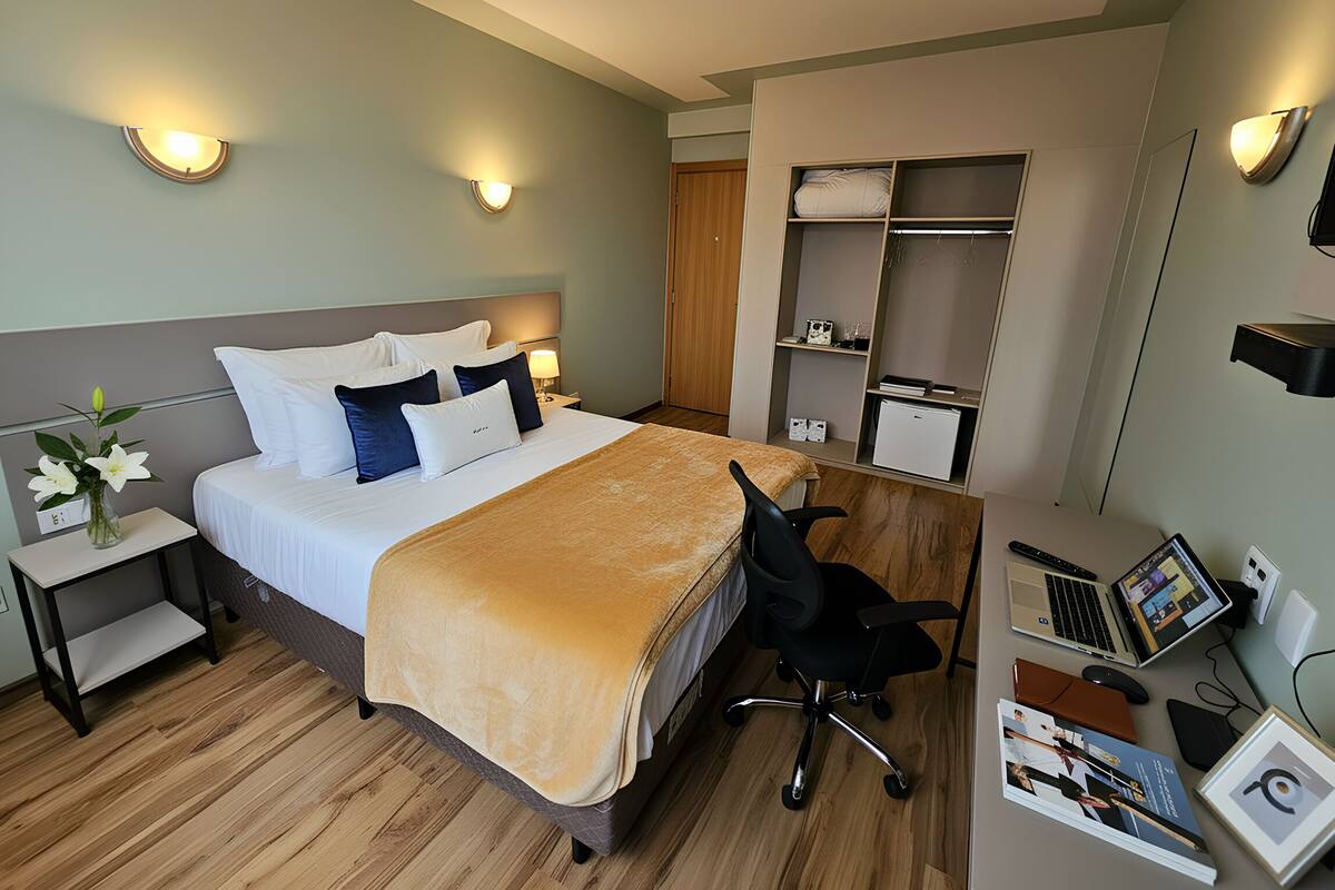 Quarto casal luxo, vista para a cidade | Roupas de cama de algodão egípcio, roupas de cama premium