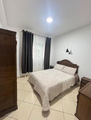 アイロン / アイロン台、WiFi、ベッドシーツ