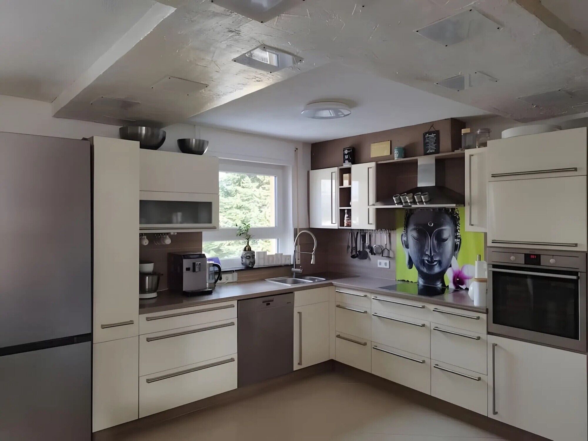 ثلاجة، ميكروويف، فرن، موقد طهي مسطح