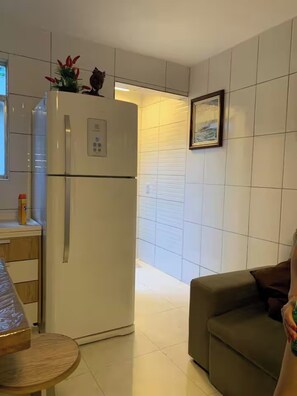 Interior - Relaxing on Boiçucanga Beach - Air Conditioning - BBQ - Pet Friendly (São Sebastião)