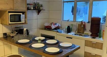Relaxing on Boiçucanga Beach - Air Conditioning - BBQ - Pet Friendly