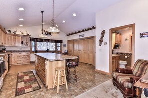 Interior - The Lazy Loon in Minocqua – Lakefront w/ Dock (Minocqua)