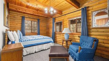 Iron/ironing board, travel crib, WiFi, bed sheets