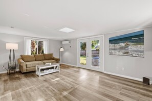 Casa, várias camas (Happy Ours) | Área de estar