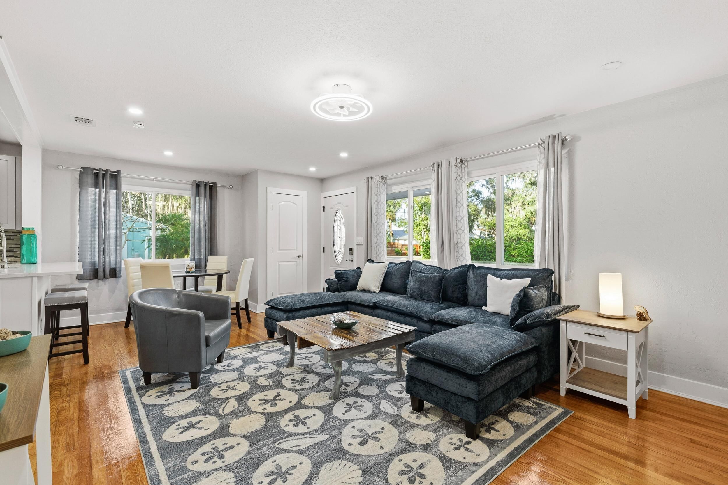 House, Multiple Beds (Happy Ours) | Living area