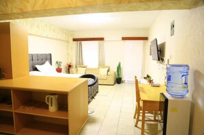 Interior - Large Studio in Heart of Westlands (Westlands, Nairobi)