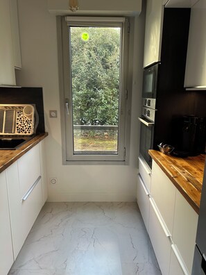 Microwave, oven, stovetop, dishwasher