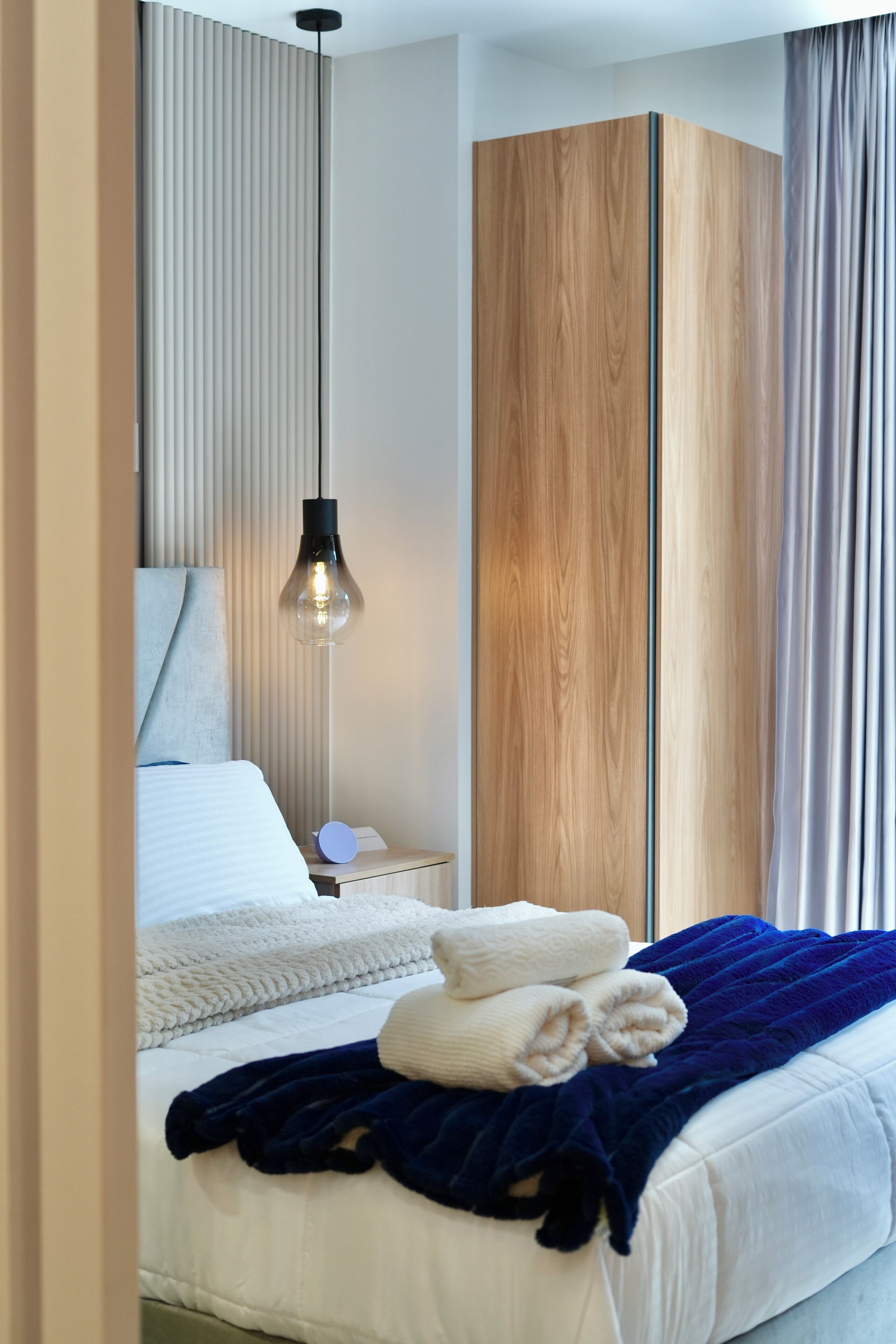 Deluxe studio, balkon, uitzicht op stad | Een bureau, een laptopwerkplek, verduisterende gordijnen