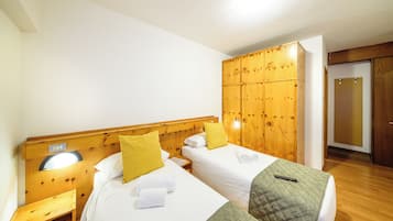 Quarto casal ou duplo clássico | Wi-Fi de cortesia, roupa de cama