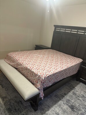 WiFi, bed sheets