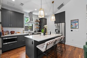 Fridge, microwave, oven, stovetop - Modern 2BR Zilker Home - Walk to ACL / Cowboy Pool (Austin)