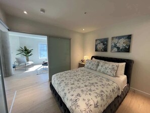 مكواة/لوح كي وواي فاي وملاءات أسرّة