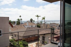 Property grounds - Harbor View Haven by Balboa Park (San Diego)