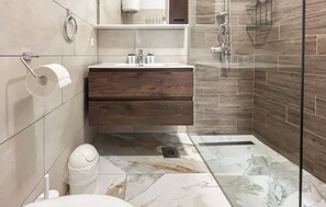Shower, hair dryer - Stunning apartment in Opuzen with WiFi (Opuzen)