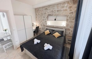 1 bedroom, free WiFi - Stunning apartment in Opuzen with WiFi (Opuzen)