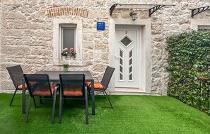 Outdoor dining - Stunning apartment in Opuzen with WiFi (Opuzen)