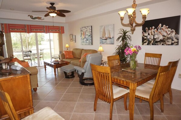 Smart TV, DVD player, books, printers - PUNTA GORDA GOLF COURSE CONDO 2-bedroom; 2 bathroom; den; gr fl; NEW LISTING (Punta Gorda)