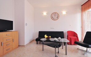 TV - Cozy apartment in NIn with outdoor swimming pool (NIn)